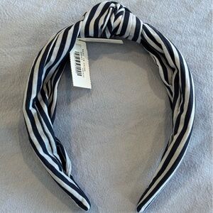 NWT blue knot headband 💙🩵